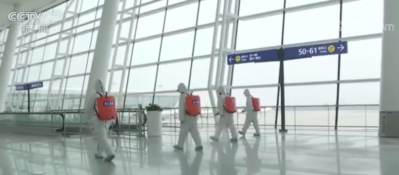 武汉天河机场全面消杀 8日零时起恢复国内客运航班