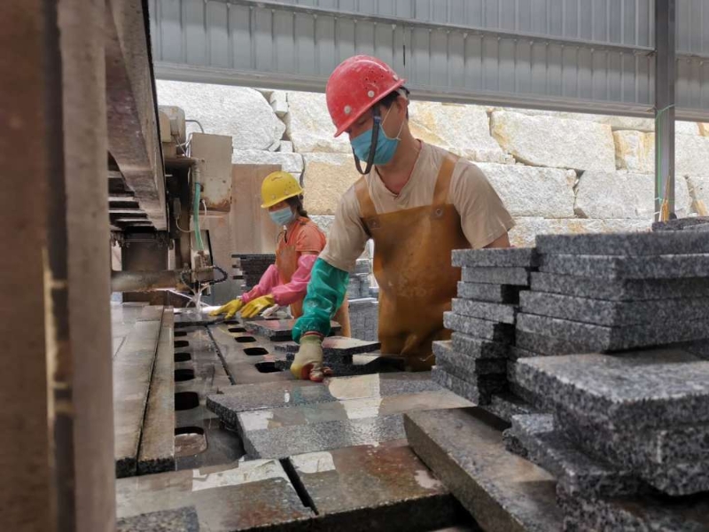 广西岑溪：石材产业升级助力脱贫攻坚
