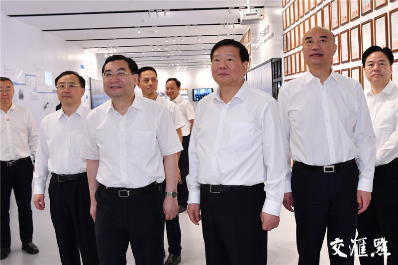 19日，陕西省党政代表团考察天合光能股份有限公司。