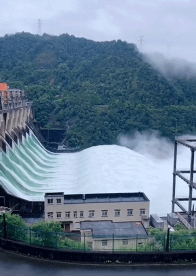 山河为证：中国十大水电工程的昨天今天和明天
