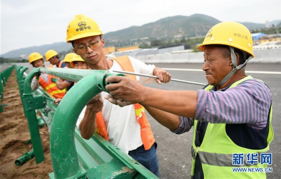 （聚焦复工复产）（4）陕西：清子高速公路建设有序推进