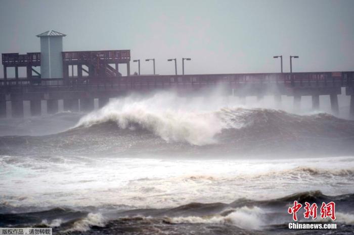 飓风“萨莉”缓慢逼近 美国4个州的州长吁民众警惕