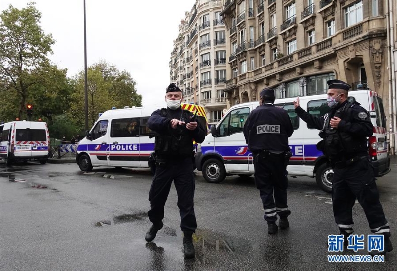 （国际）（4）巴黎发生持刀伤人事件 至少2人受伤