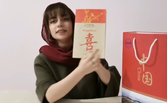 从导游到“网红”：一个伊朗姑娘的中国故事