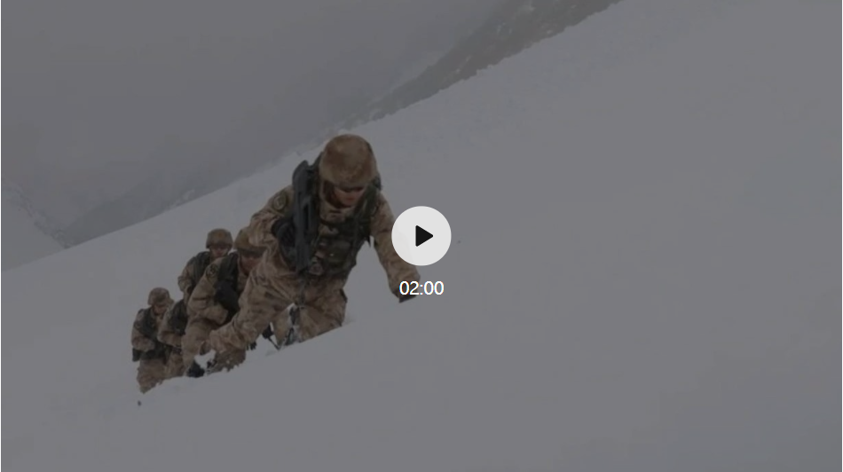 “守好边境线，让大家过个好节”！西藏边防官兵冒雪踏上巡逻路