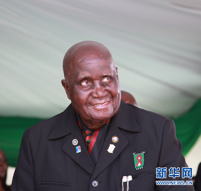 赞比亚开国总统卡翁达因病逝世