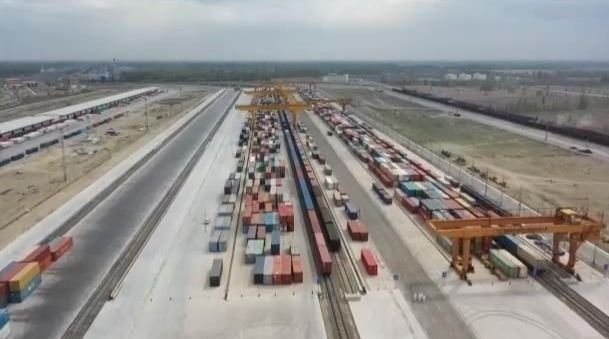 新疆霍尔果斯铁路口岸过货量突破600万吨