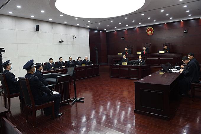 贵州省政协原主席王富玉受贿、利用影响力受贿案一审开庭