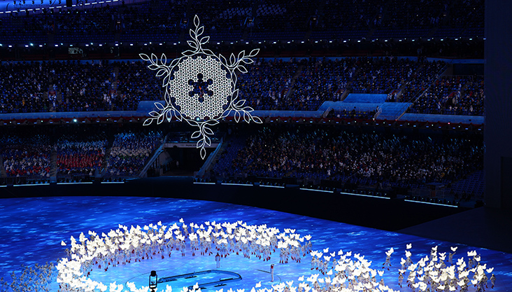 北京冬奥会主火炬在奥运历史上首次使用“微火” 体现环保理念