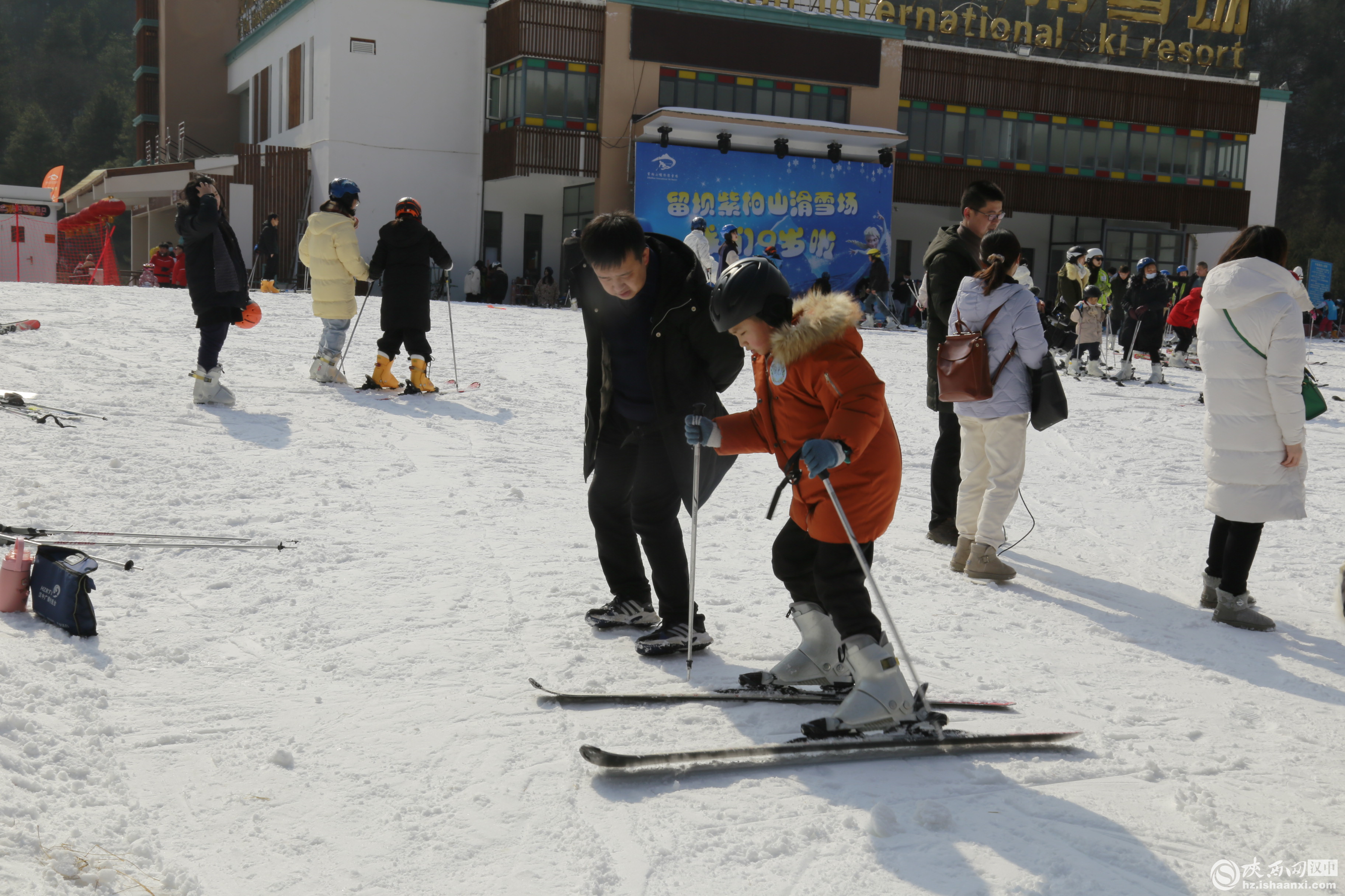 冬天就该肆无忌惮嗨！来留坝紫柏山国际滑雪场撒欢儿