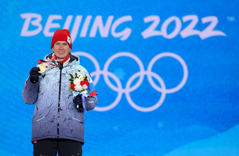 俄奥委会滑雪运动员夺冠后表白“第二故乡”：中国，我爱你