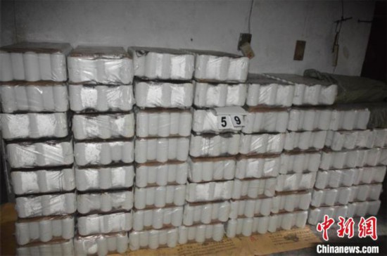 四川岳池警方打掉一假酒制造窝点案值达1.08亿元