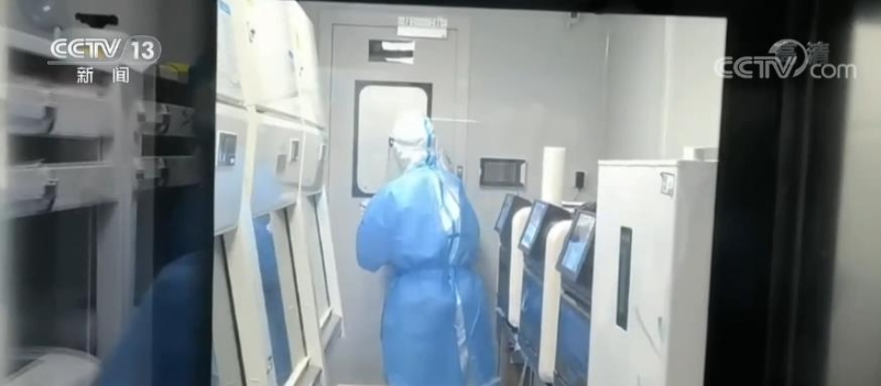 上海移动方舱核酸检测实验室日检测4万管