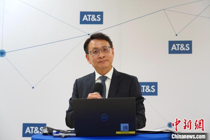 来自新加坡的奥特斯中国区董事会主席潘正锵说自己一直被中国政府优化营商环境的一举一动所感动。　周孙榆 摄
