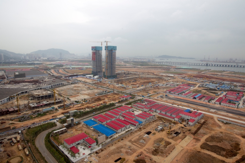 2015年，深圳前海蛇口自贸区（前海片区）建设工地。（图片来源：南方日报社）.jpg