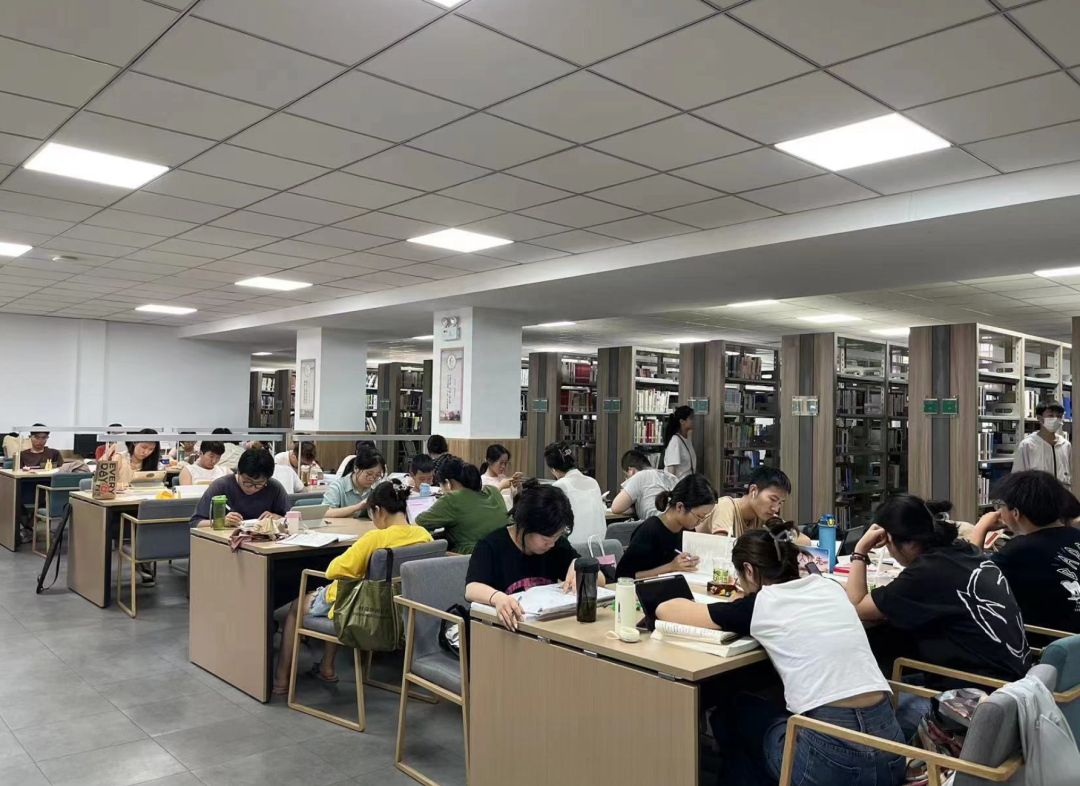 韩城市司马迁图书馆成暑期热门“打卡地”（图）